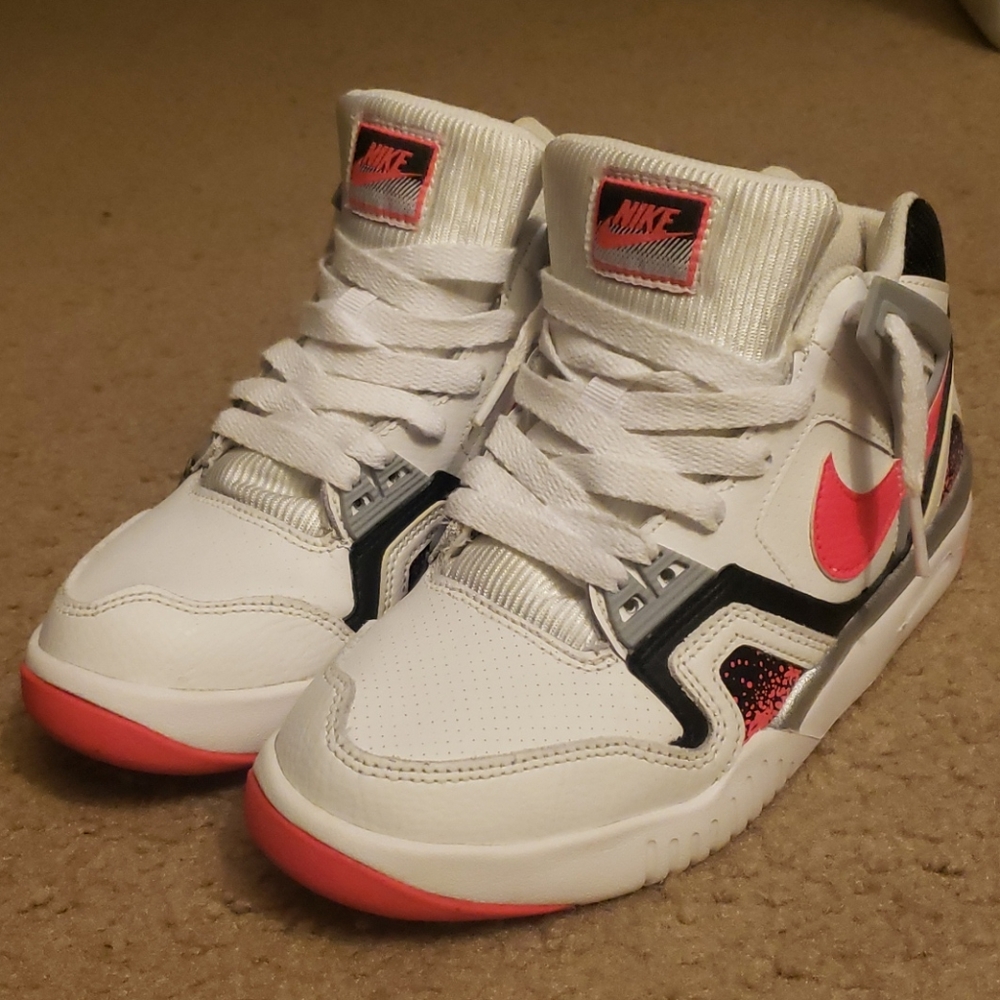 Nike Air Tech Challenge 2